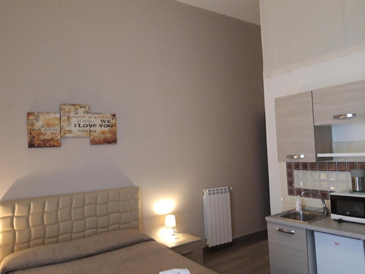 Be Italian Flat Duomo 319 Bed & Breakfast Naples Exterior photo