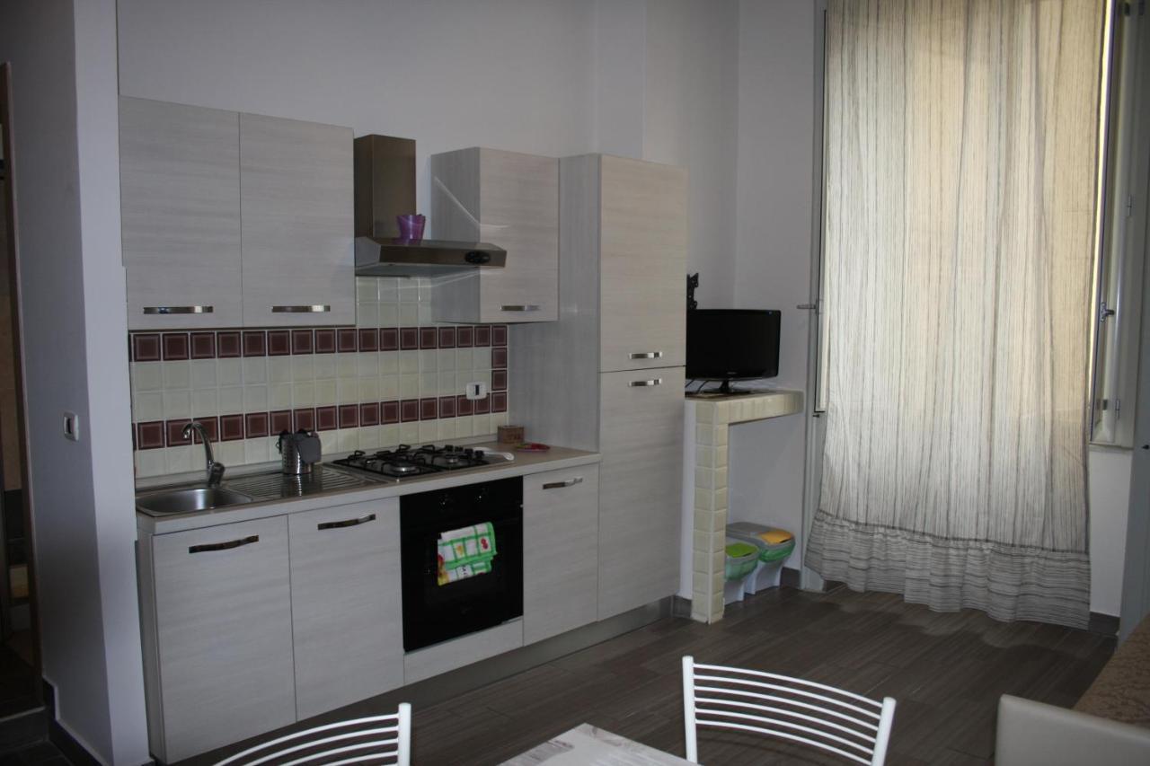 Be Italian Flat Duomo 319 Bed & Breakfast Naples Exterior photo