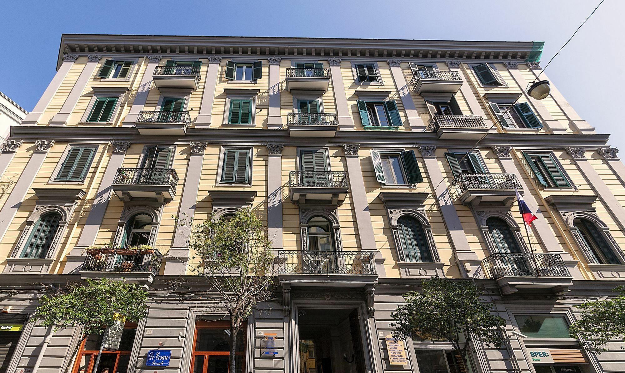 Be Italian Flat Duomo 319 Bed & Breakfast Naples Exterior photo